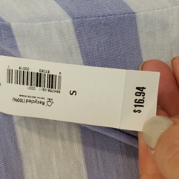 Old Navy Striped top. - Picture 5 of 5